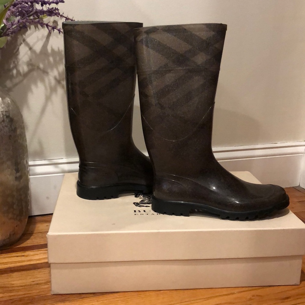 BURBERRY RAIN BOOTS